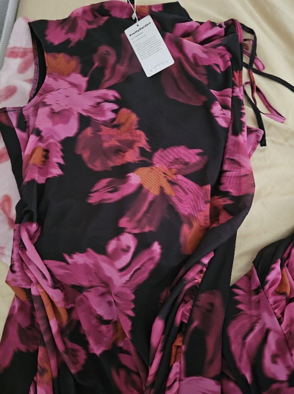 Sleeveless Pink Floral Bodycon Maxi Dress - Picture 2 of 2